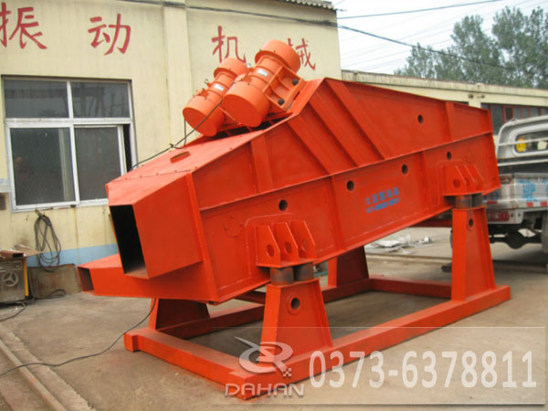 礦用振動(dòng)篩分機(jī) 礦用振動(dòng)篩分機(jī)
